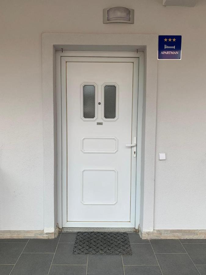 Apartman Dobric Fažana Exterior foto